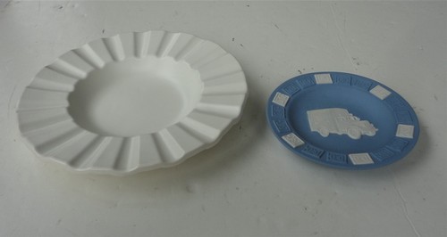 Vtg wedgwood blue michael - 2,
